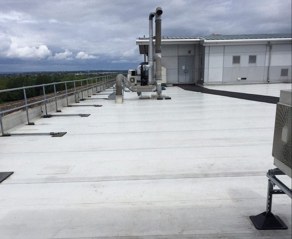 SSH Cleaning Roof Plant Room Clean e1571689398798